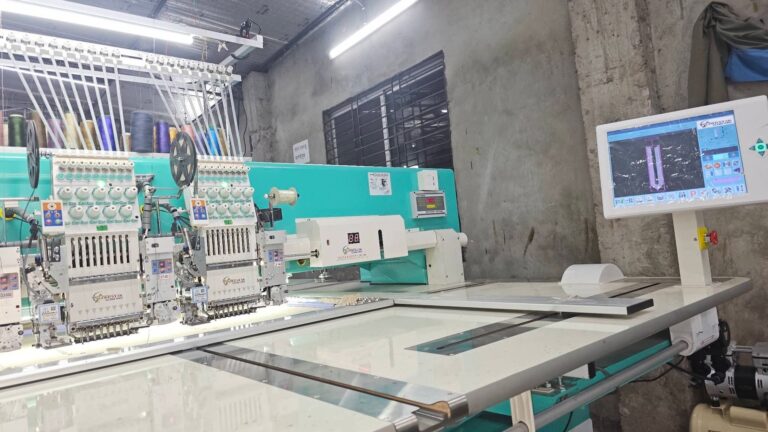 {"remix_data":[],"remix_entry_point":"challenges","source_tags":["local"],"origin":"unknown","total_draw_time":0,"total_draw_actions":0,"layers_used":0,"brushes_used":0,"photos_added":0,"total_editor_actions":{},"tools_used":{"transform":1},"is_sticker":false,"edited_since_last_sticker_save":true,"containsFTESticker":false}